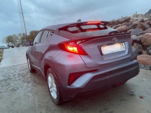 Toyota CH-R