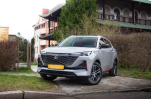 CHANGAN UNI-V