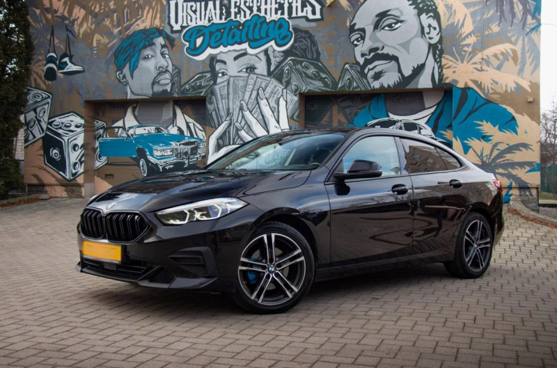 BMW 218