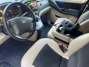 Hyundai H-1 (Grand Starex)