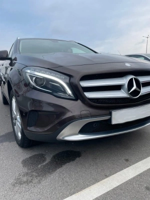 Mercedes GLA
